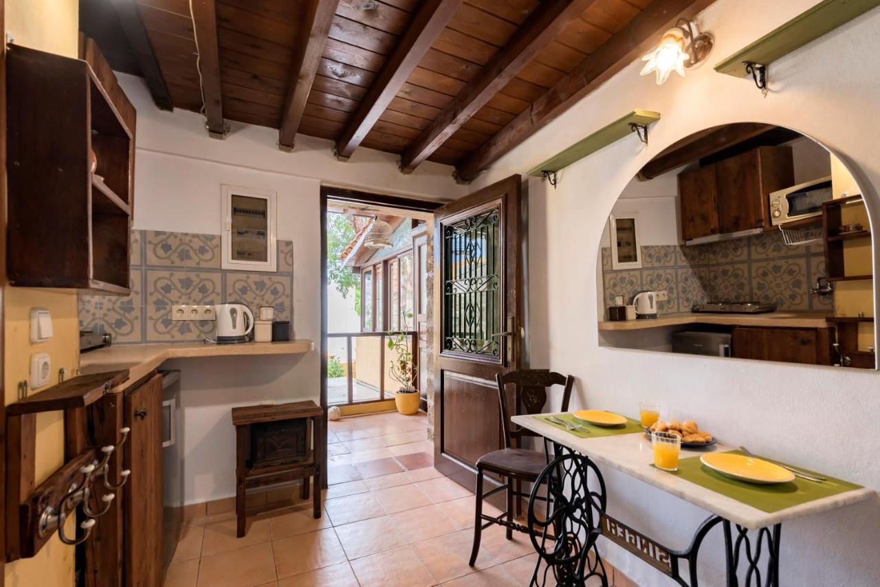 Secret Garden - Old Town Apartment Rhodes City Exterior foto